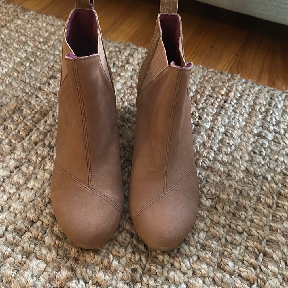 Toms wedge bootie